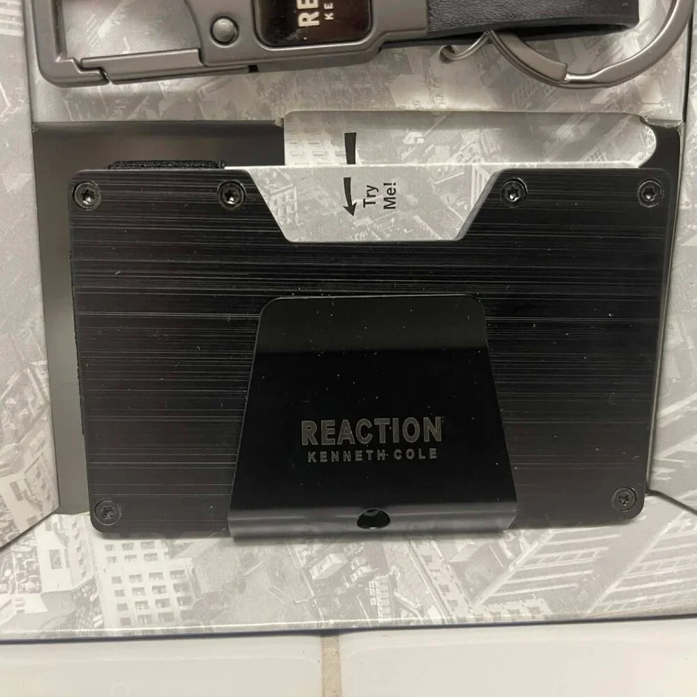 Reaction by Kenneth Cole card case and keychain